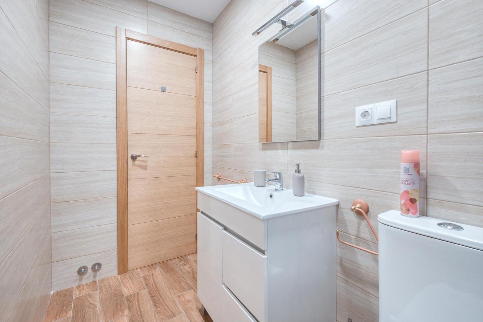 Loft Coqueto En Madrid A 2 Minutos Del Metro Apartment ภายนอก รูปภาพ